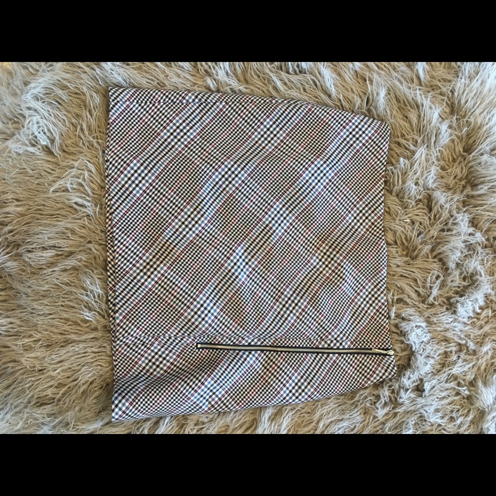 WHBM skirt- 18” long